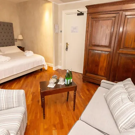 فندق Ristorante Il Verbano 3*